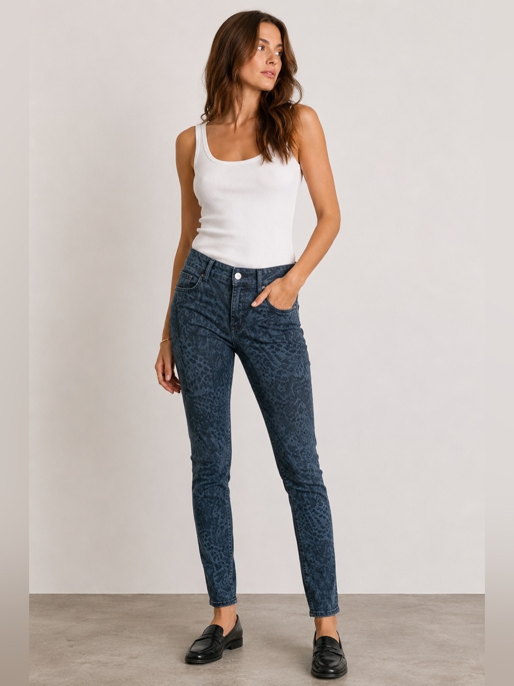 Fidelity Dark Blue Skinny Low Rise Scoop Plume Print Pants Size 25